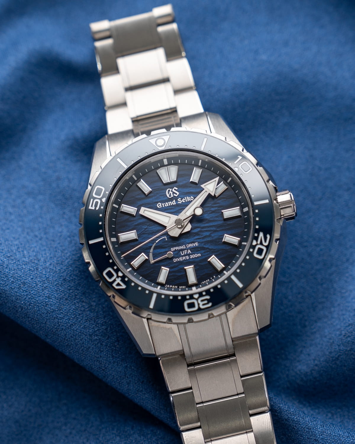 product-gallery-carousel-4