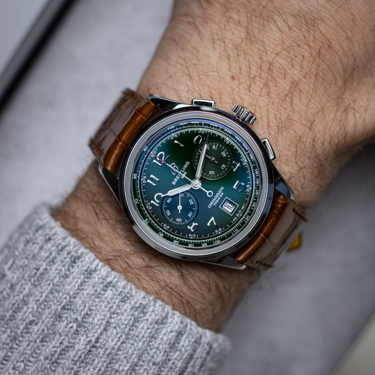 Breitling Premier B01 Chronograph 42 Produktbild main 3