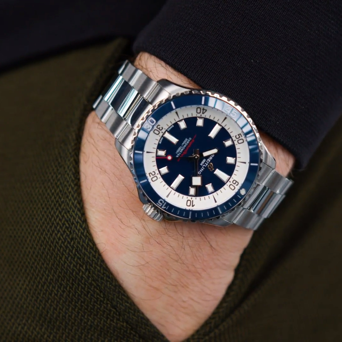 Breitling Superocean Automatic 42 Produktbild main 1