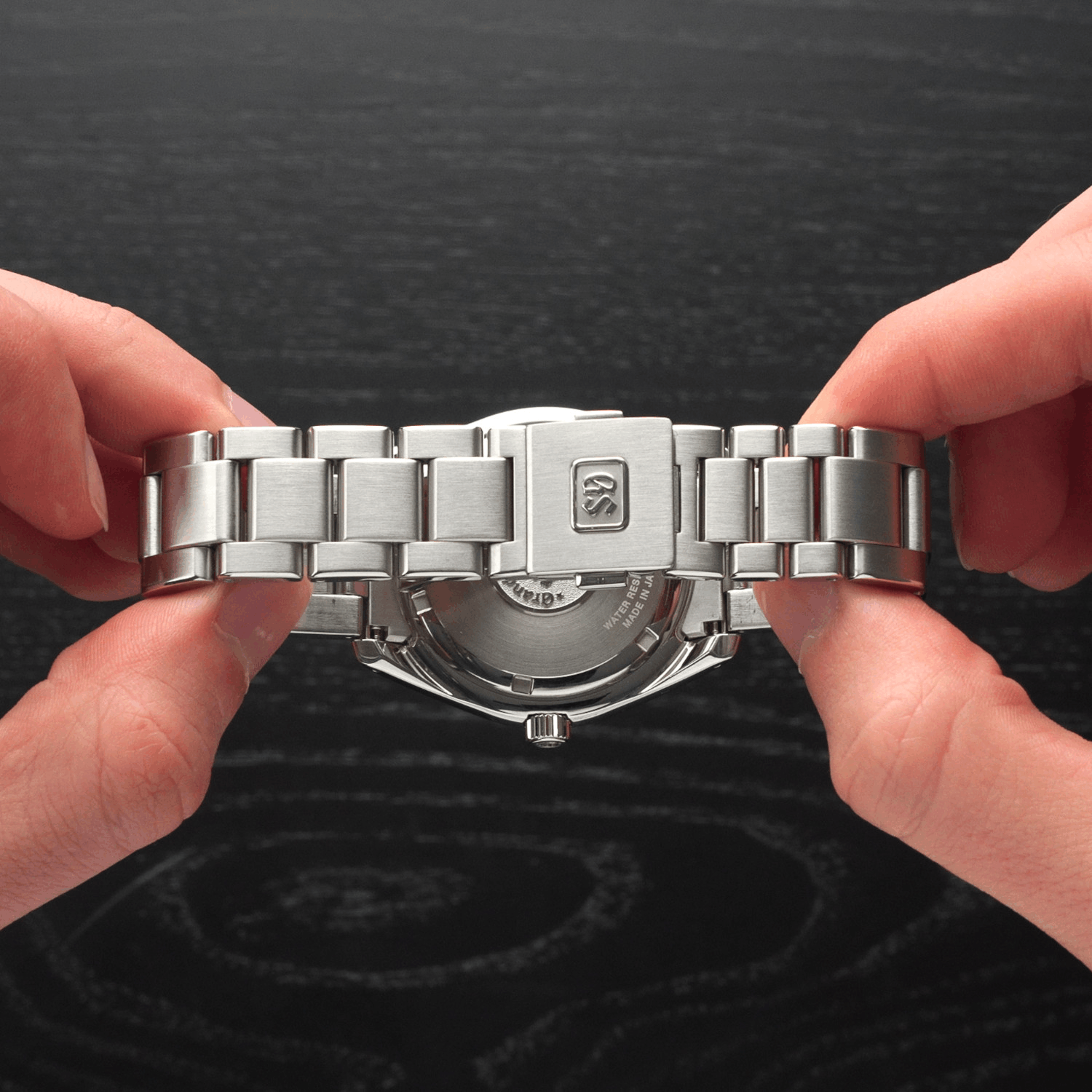 Grand Seiko SBGV021 9F Quartz CPO Produktbild main 2