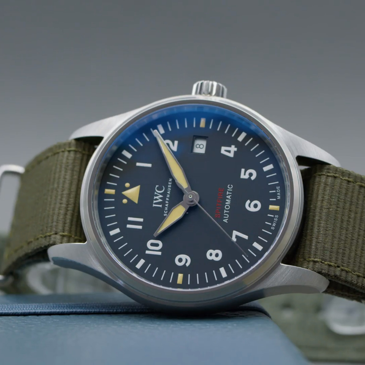 IWC Schaffhausen Pilot's Watch Automatic Spitfire Produktbild main 2