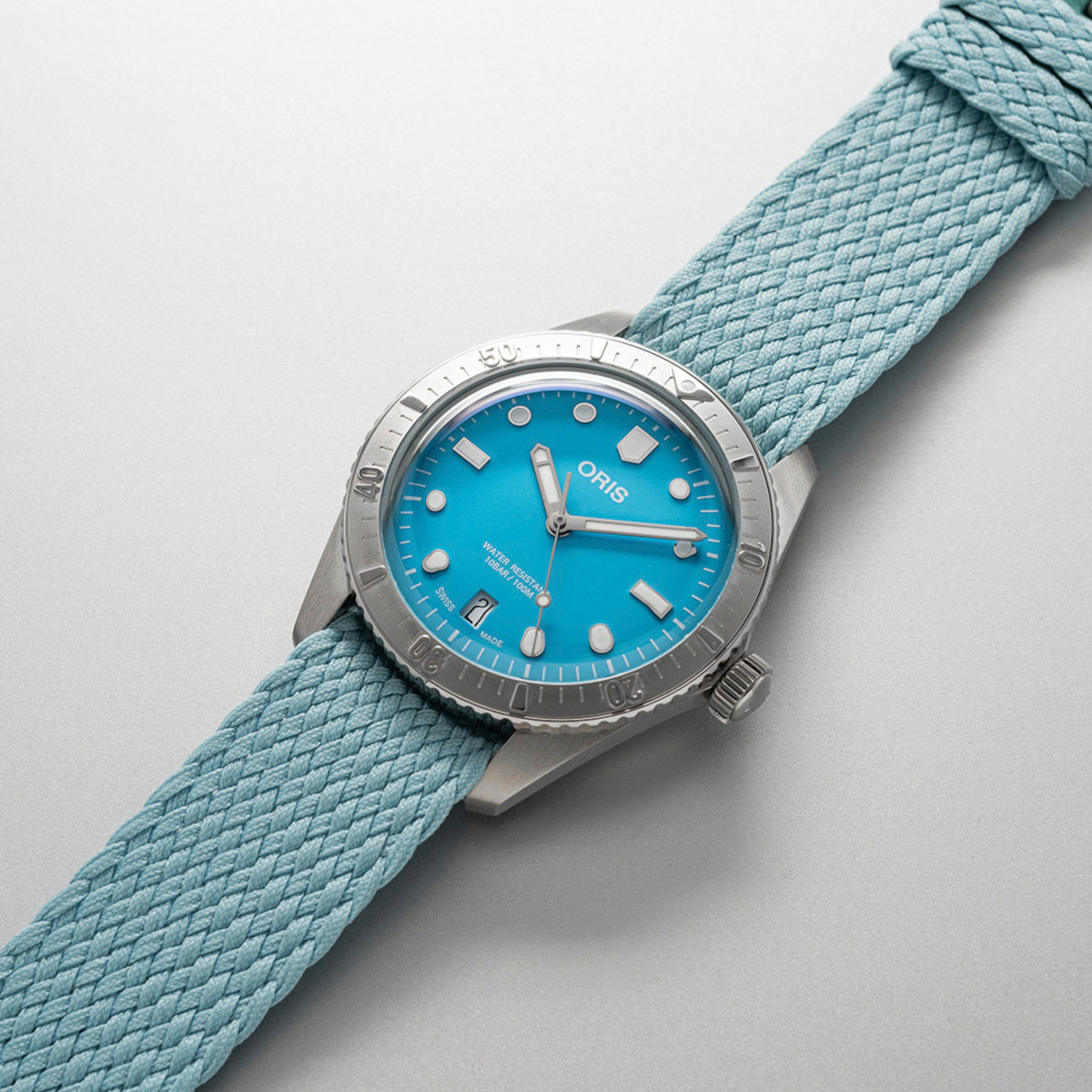 Oris Divers Sixty-Five "Cotton Candy" Produktbild main 3