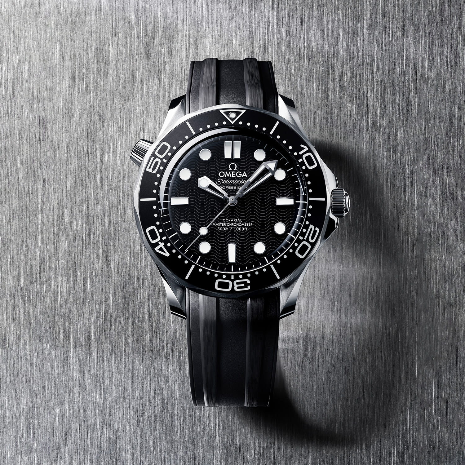 OMEGA Seamaster Diver 300M – Kautschukband Schwarz mit Edelstahl Dornschließe 20 mm – STD Produktbild main 3