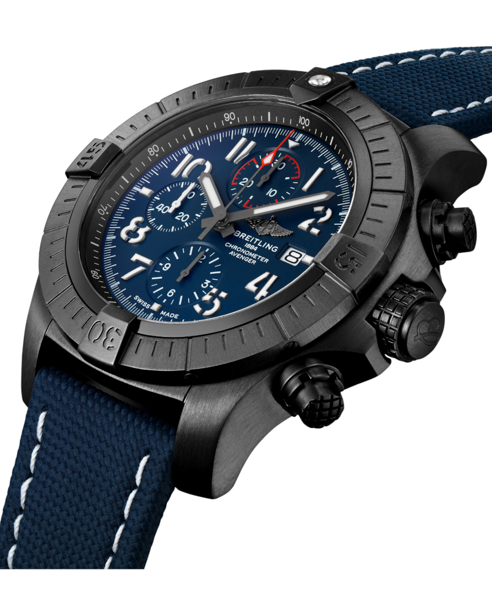 Breitling Super Avenger Chronograph 48 Night Mission Produktbild main 1