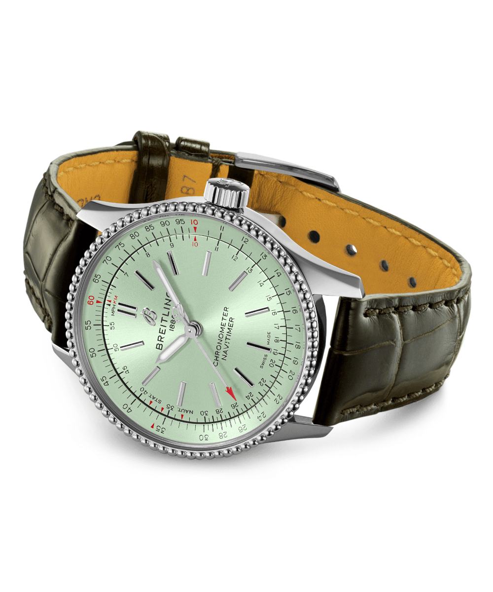 Breitling Navitimer Automatic 35 Produktbild main 1