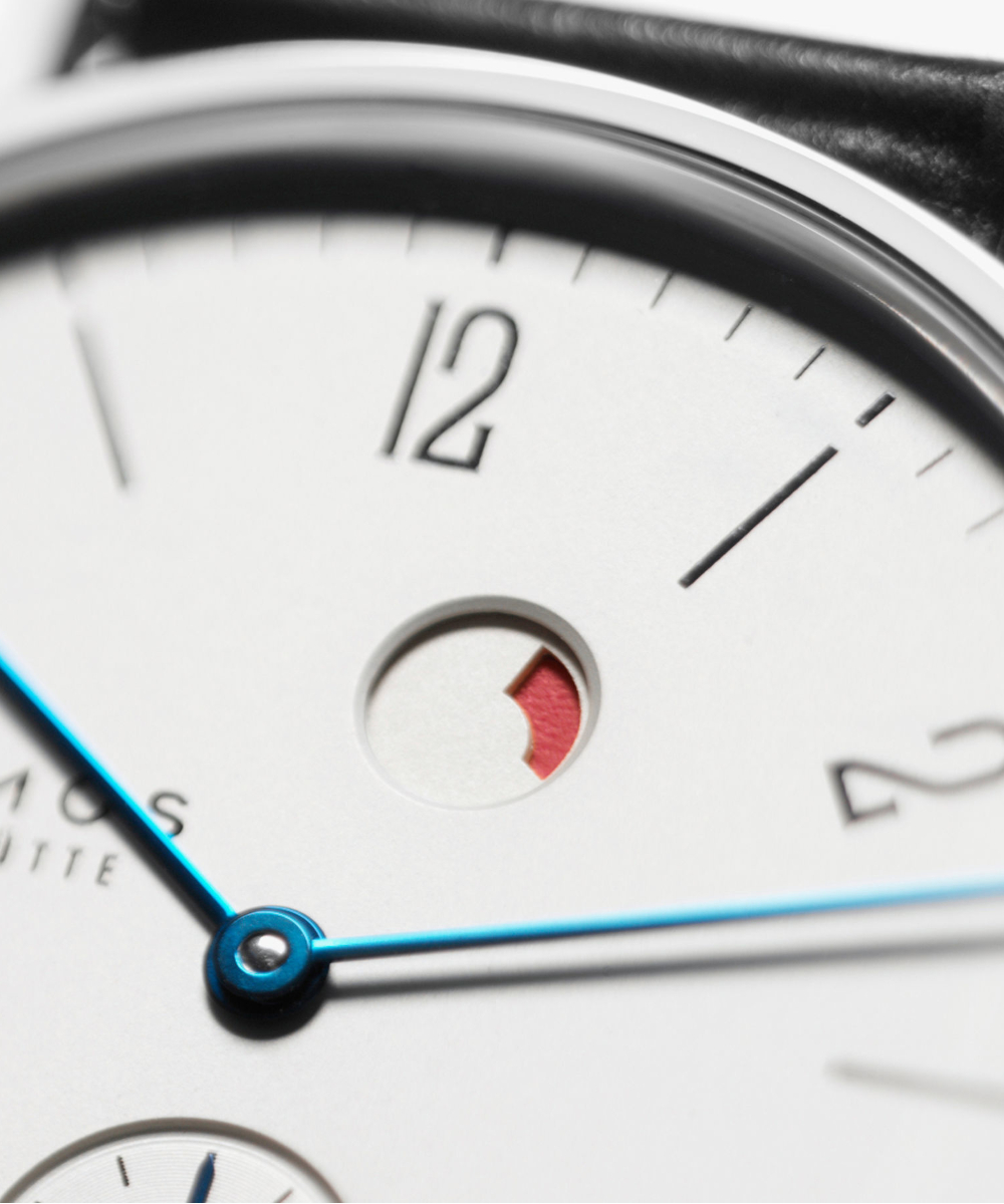 NOMOS Glashütte Tangente Datum Gangreserve Produktbild main 3