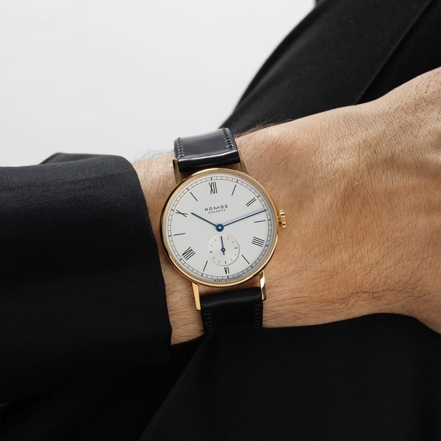 NOMOS Glashütte Ludwig Gold Produktbild main 7