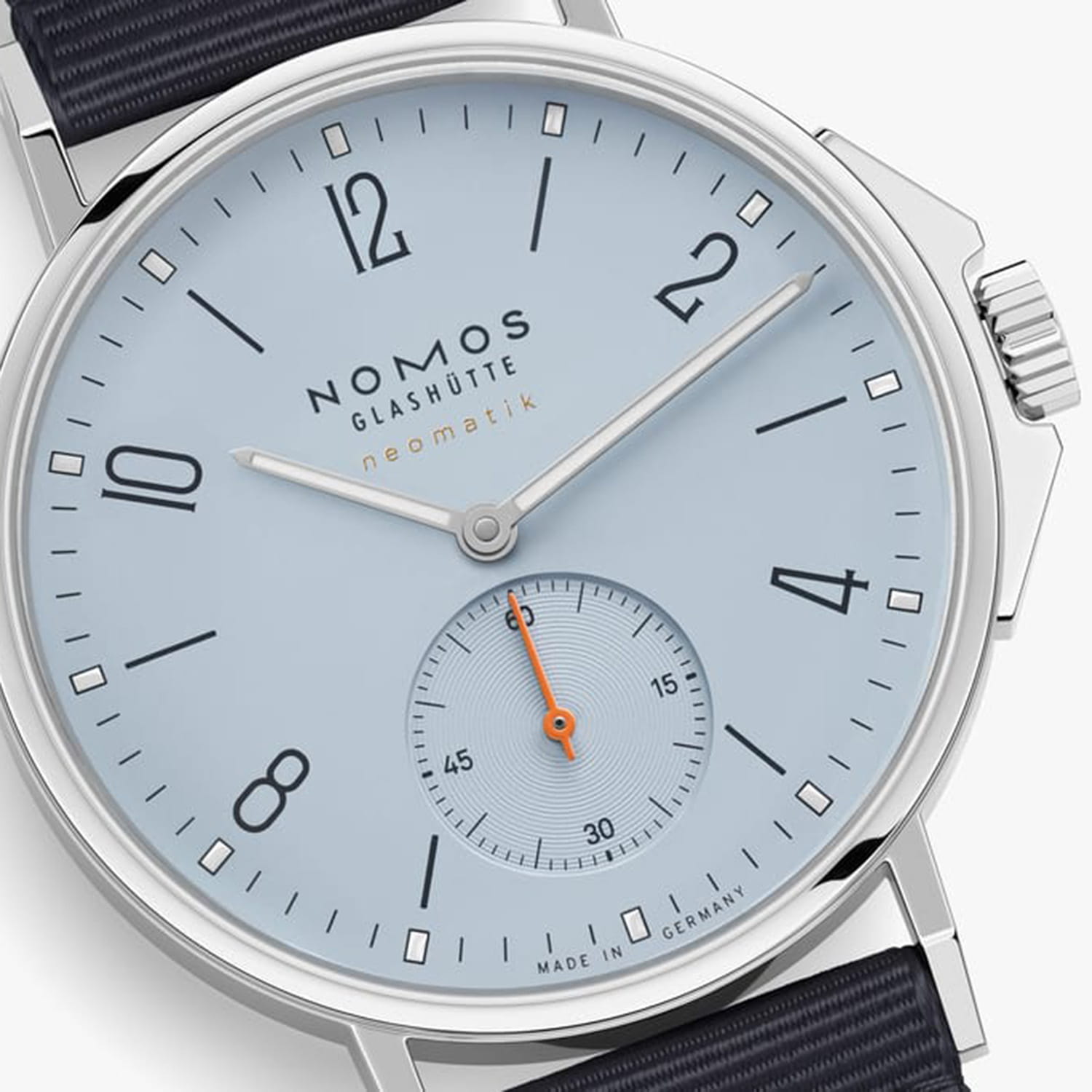 NOMOS Glashütte Ahoi Neomatik Sky Produktbild main 5