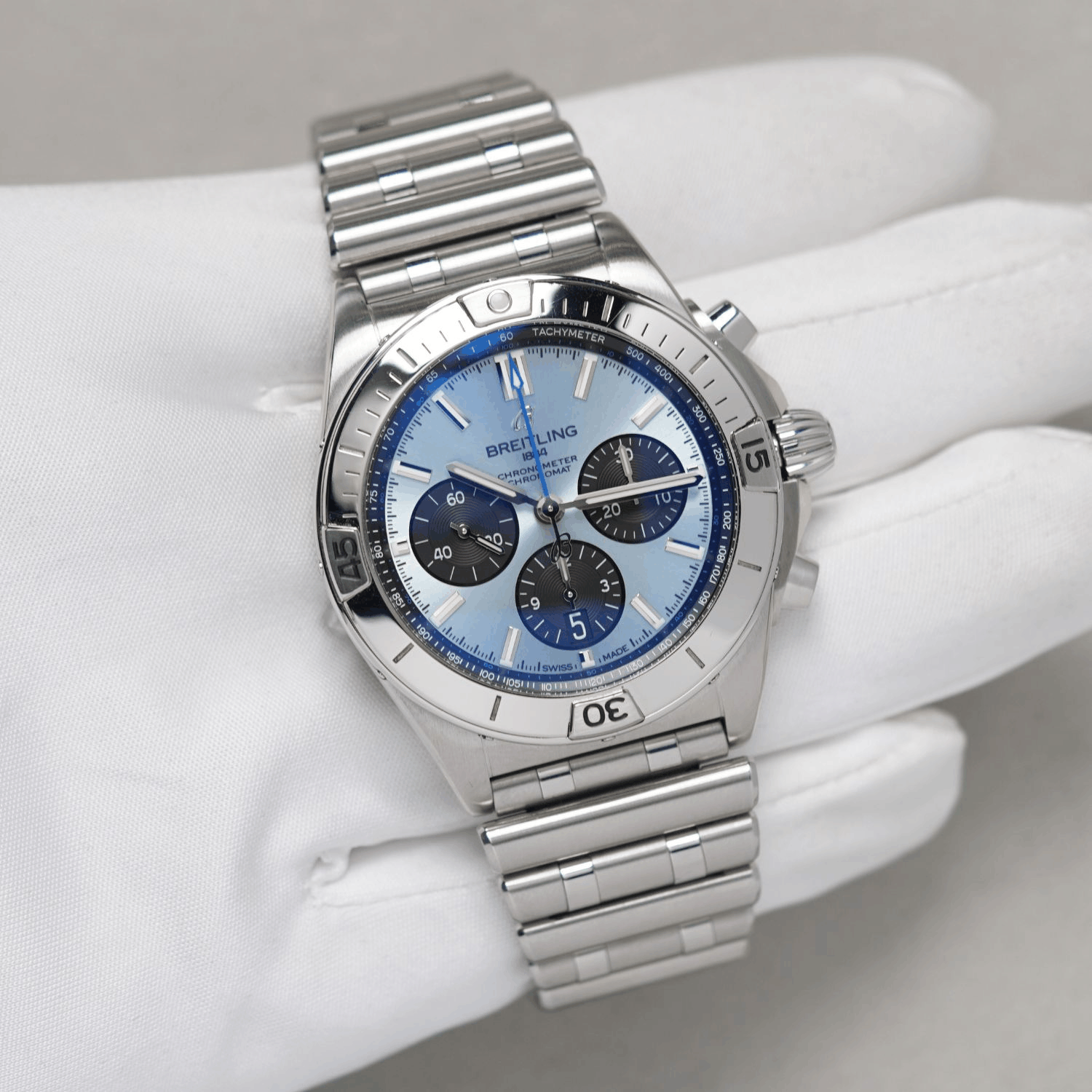 Breitling Chronomat B01 42 CPO Produktbild main 8