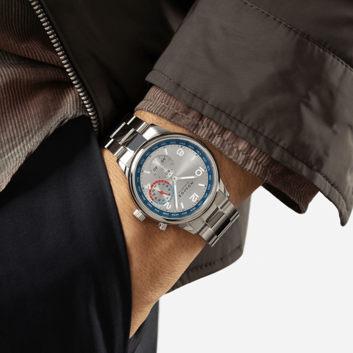 NOMOS Glashütte Club Sport neomatik Weltzeit silber Produktbild main 1