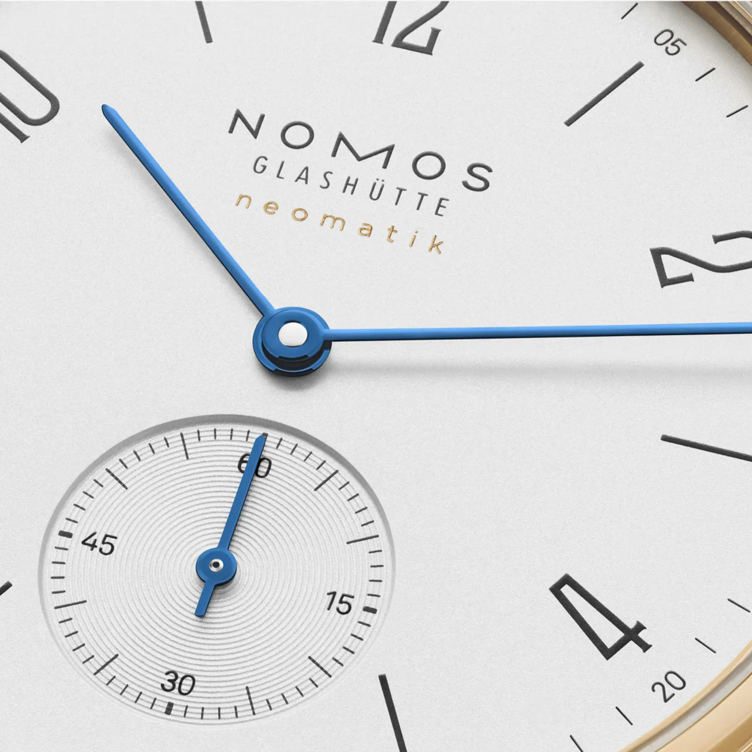 NOMOS Glasshütte Tangente Gold Neomatik Produktbild main 3