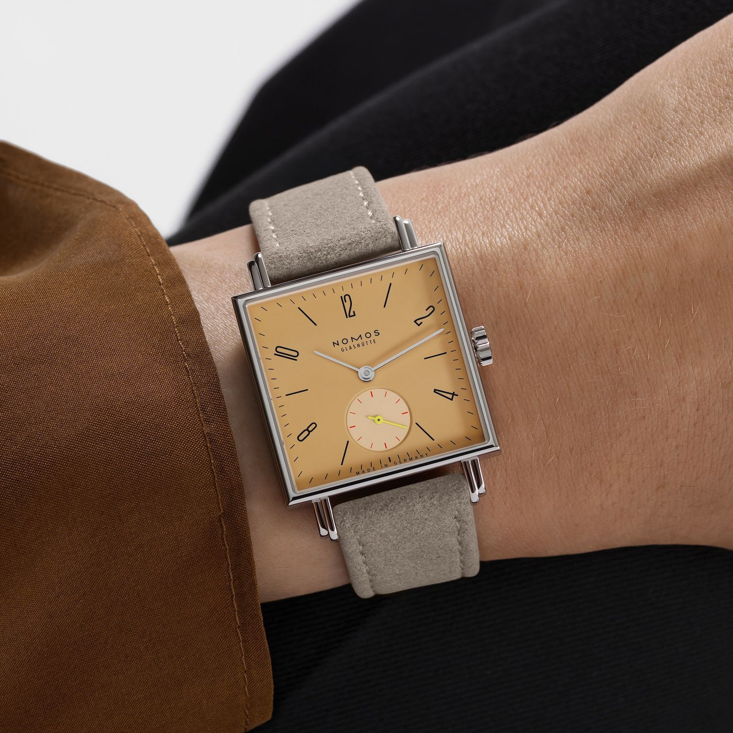 NOMOS Glashütte Tetra Ochra Produktbild main 4