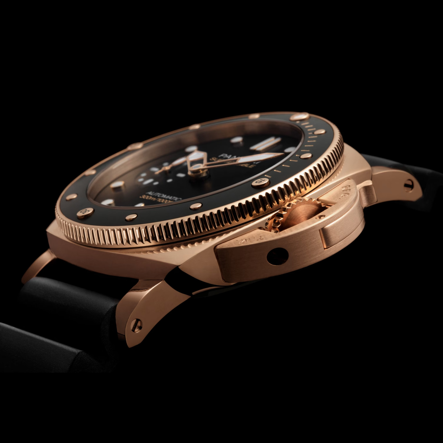 Panerai Submersible QuarantaQuattro Goldtech™ Produktbild main 4