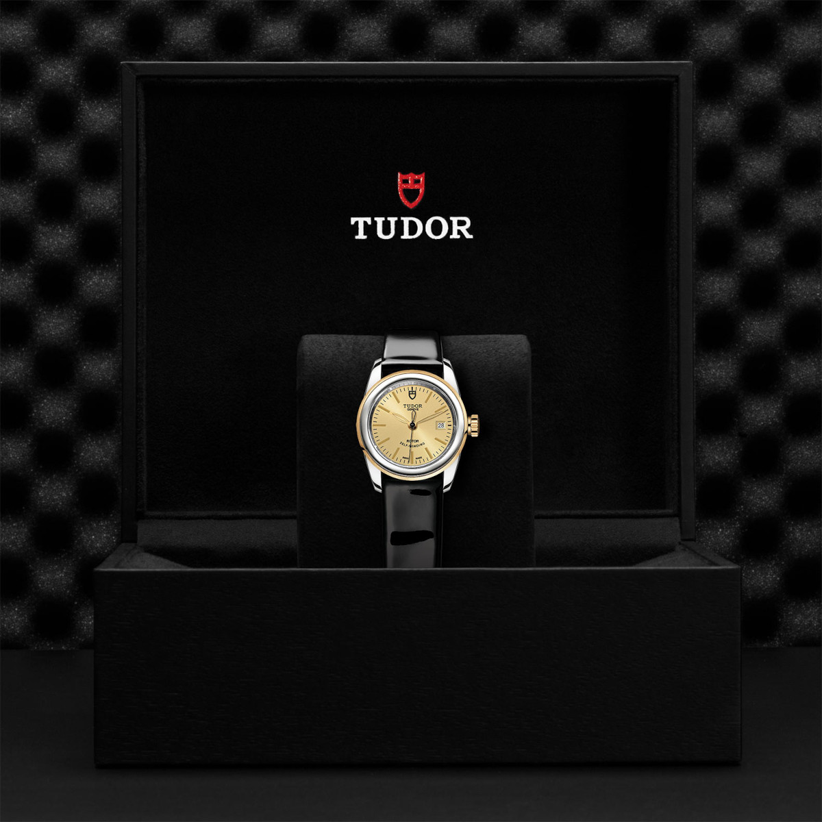 TUDOR Glamour Date 26 Produktbild main 1