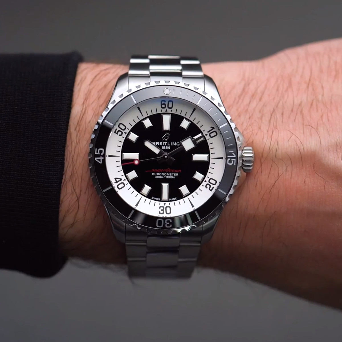 Breitling Superocean Automatic 44 Produktbild main 1