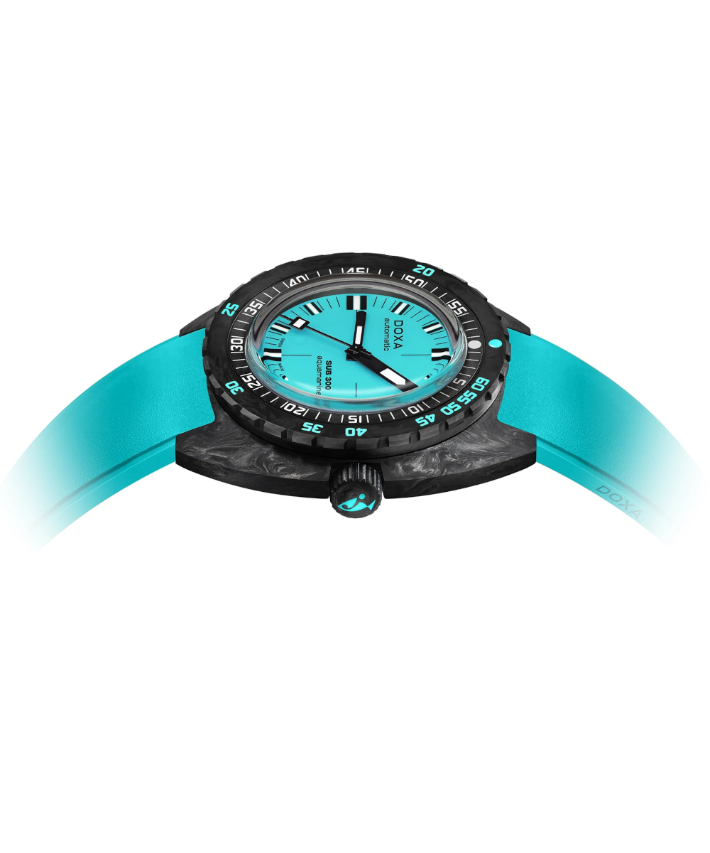 Doxa Sub 300 Carbon Aquamarine Produktbild main 2