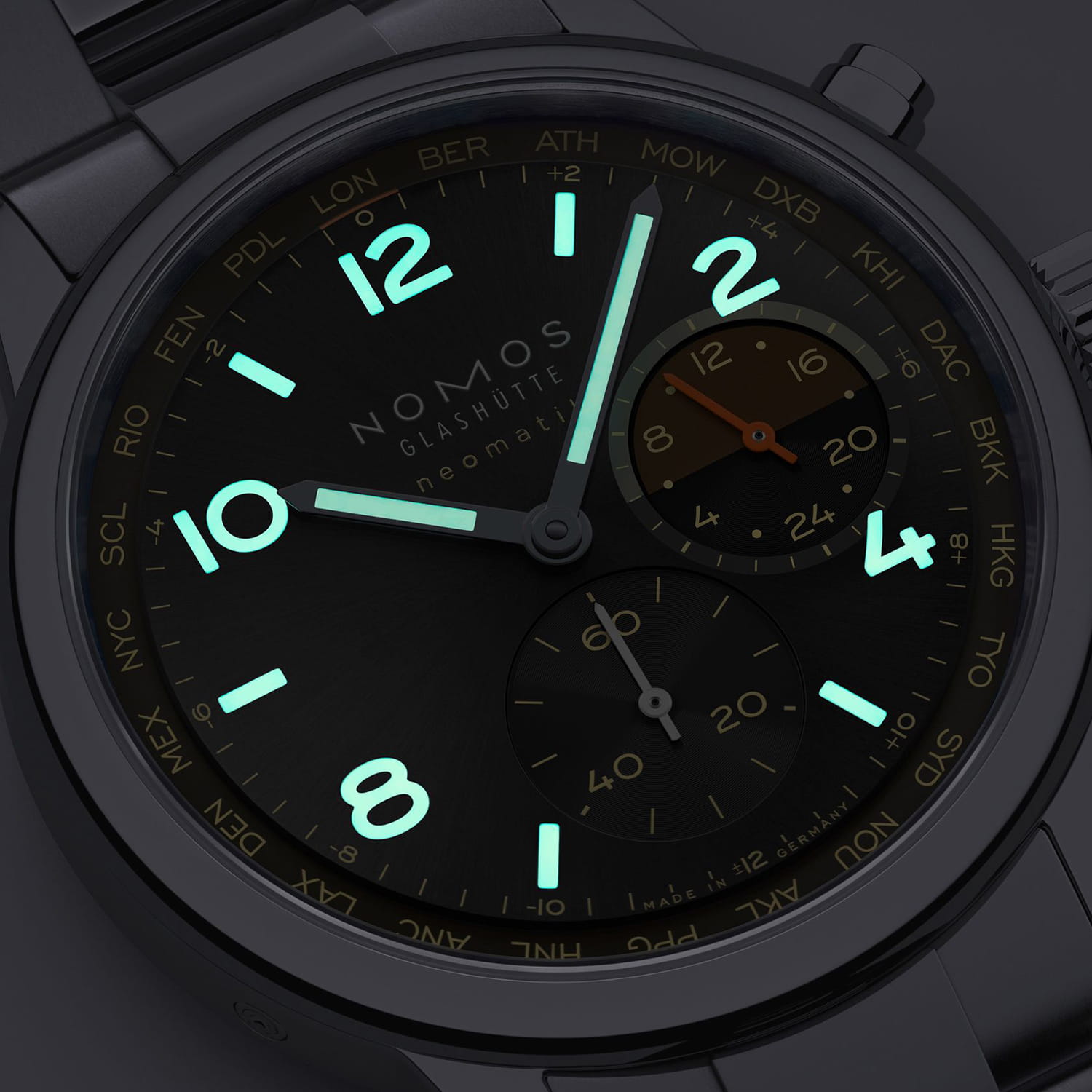 NOMOS Glashütte Club Sport neomatik Weltzeit Grid Produktbild main 7