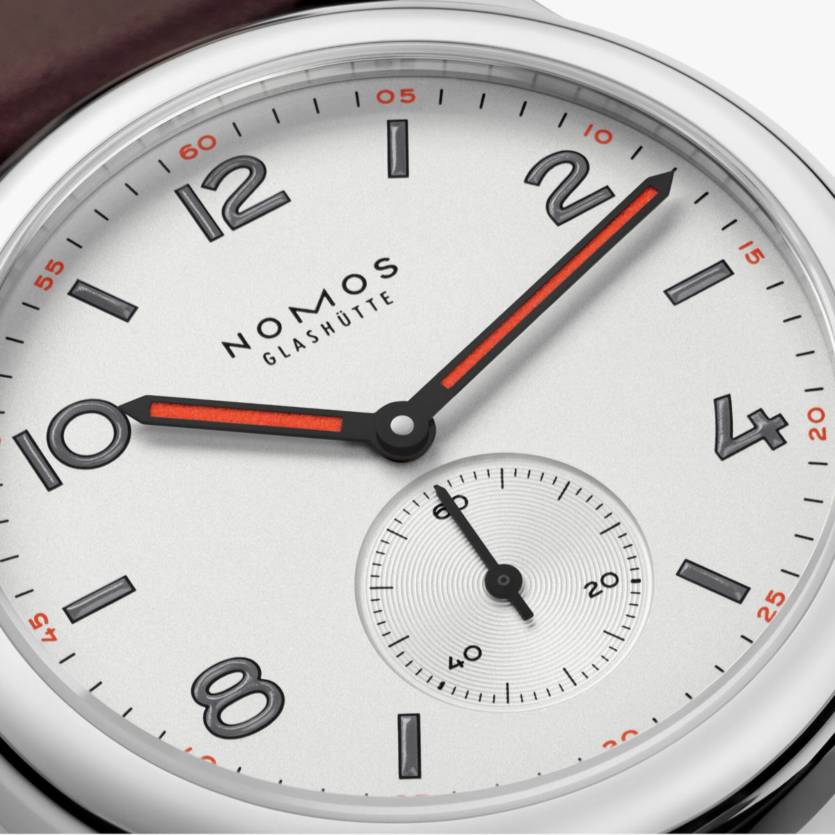 NOMOS Glashütte Club 36 Produktbild main 2