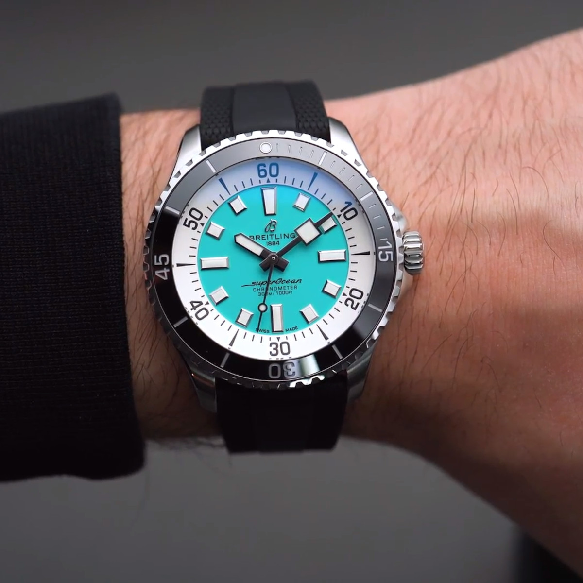 Breitling Superocean Automatic 44 Produktbild main 5