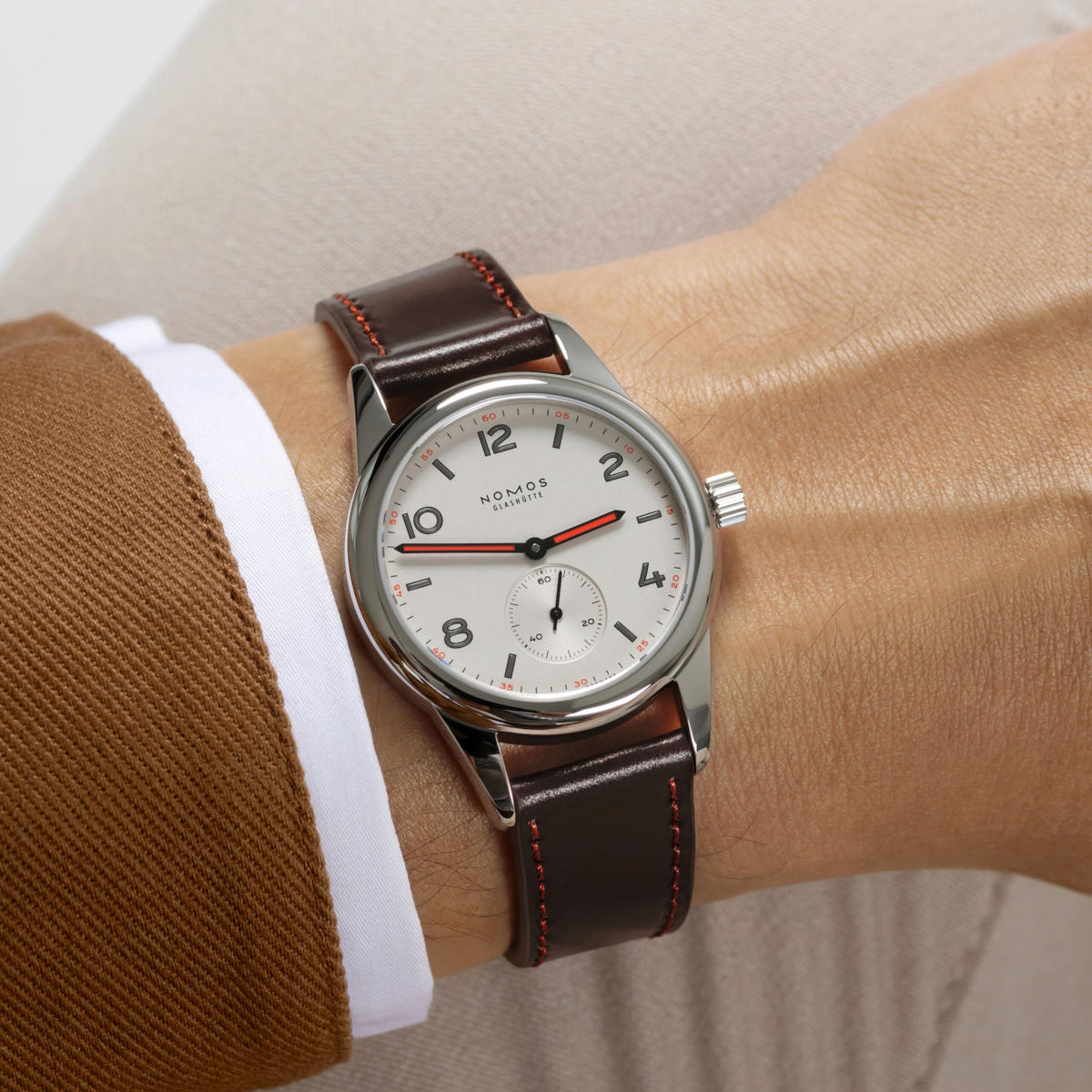 NOMOS Glashütte Club 36 Produktbild main 1