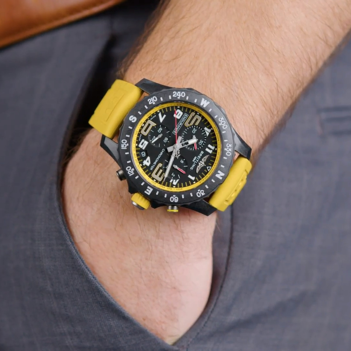 Breitling Endurance Pro 44 Produktbild main 2