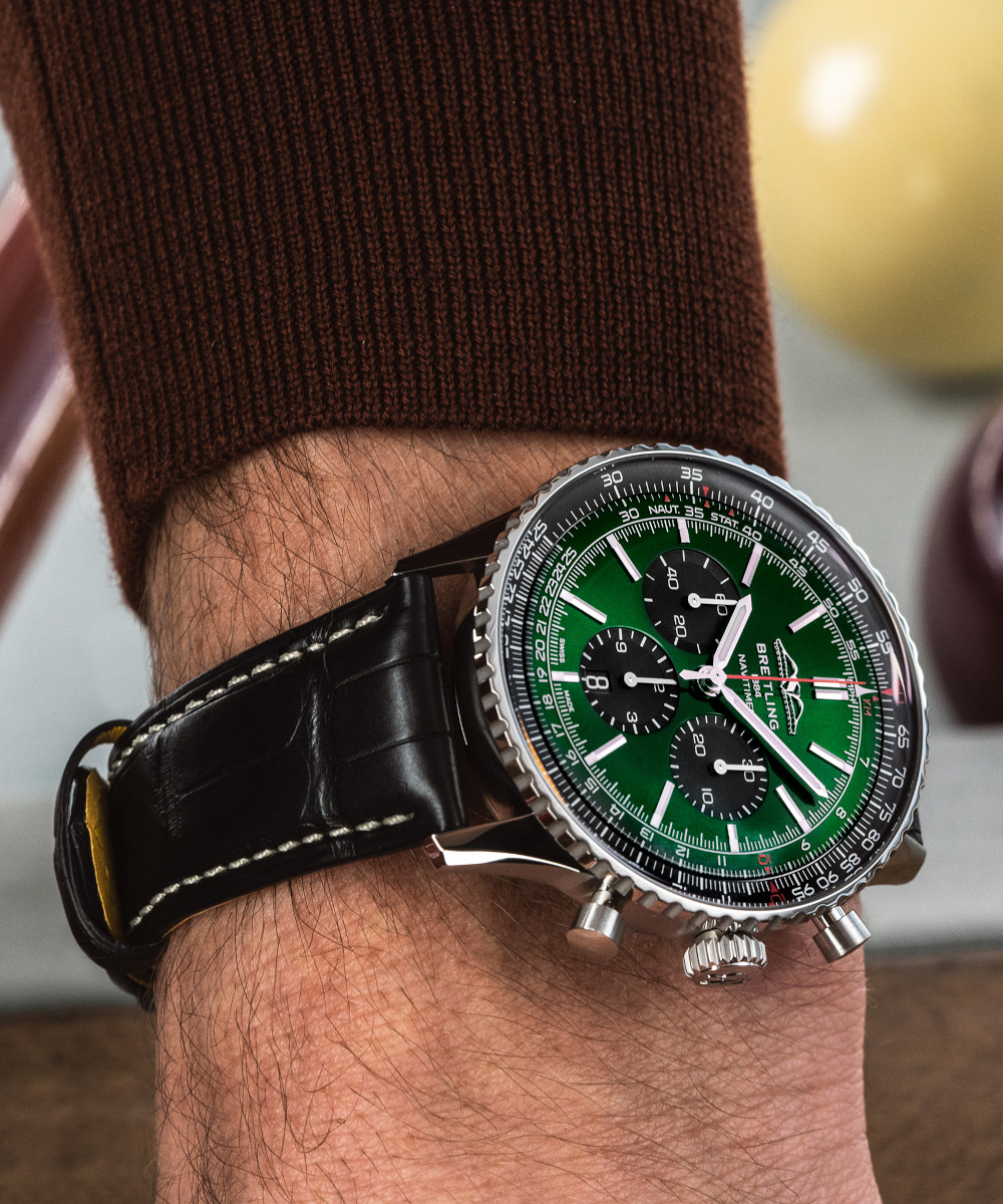 Breitling Navitimer B01 Chronograph 46 Produktbild main 5