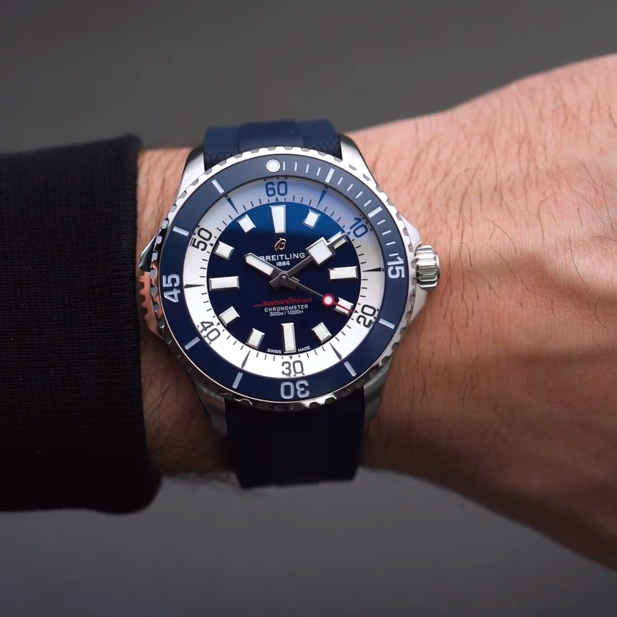 Breitling Superocean Automatic 46 Produktbild main 2