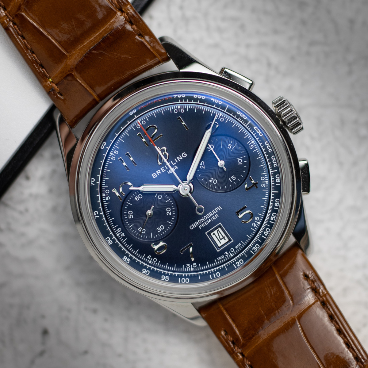 Breitling Premier B01 Chronograph 42 Produktbild main 4