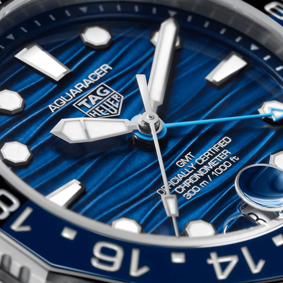 TAG HEUER Aquaracer Professional 300 GMT Produktbild main 2