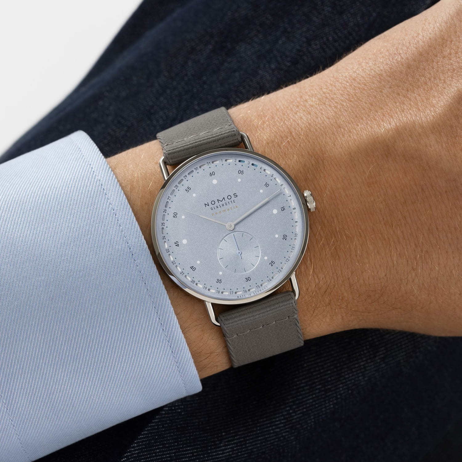 NOMOS Glashütte Metro neomatik Produktbild main 5