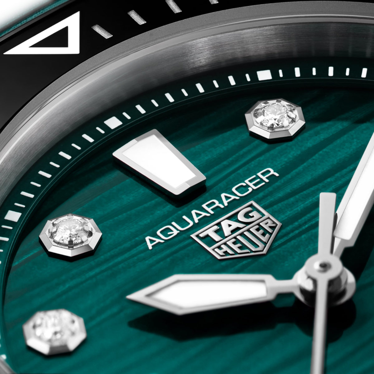 TAG HEUER Aquaracer Professional 300 Date Produktbild main 1