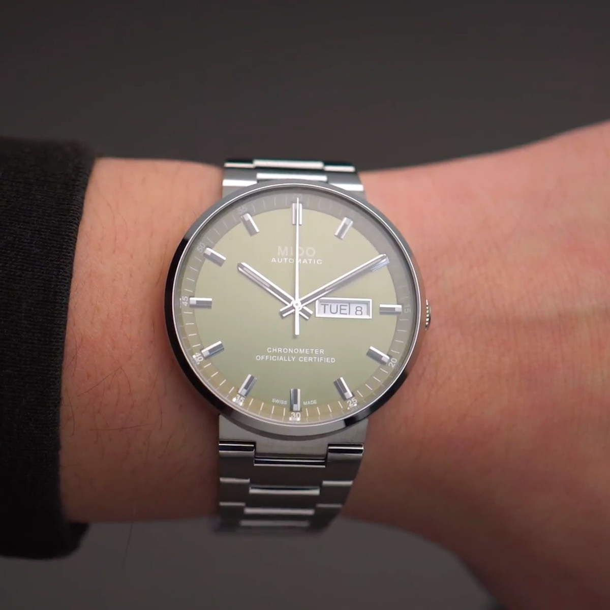 Mido Commander Icône  Produktbild main 2