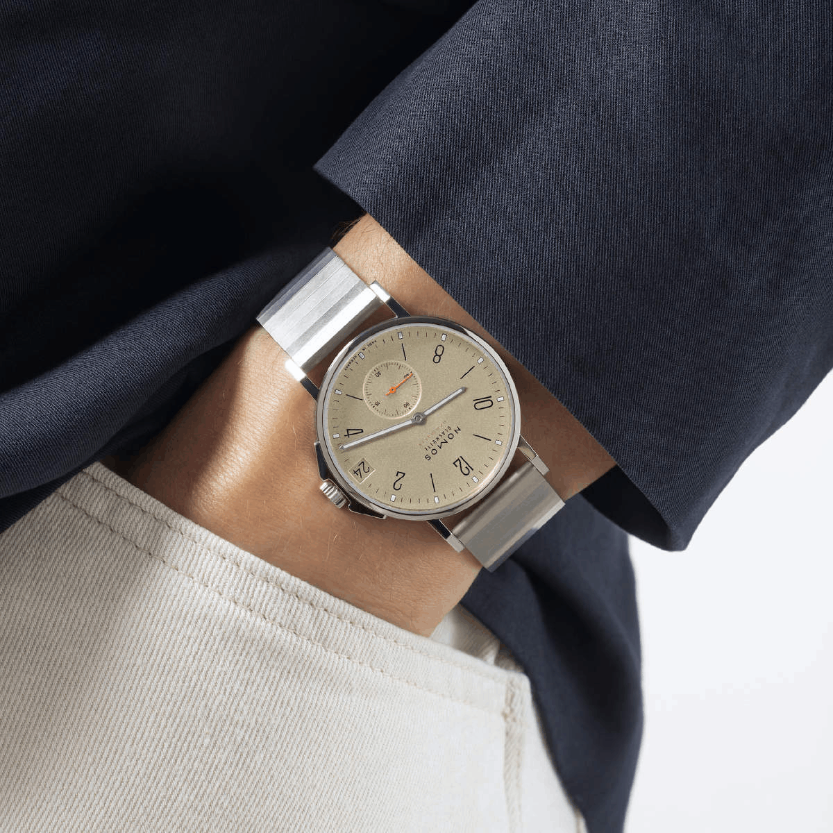 NOMOS Glashütte Ahoi Neomatik 38 Datum Sand Produktbild main 3