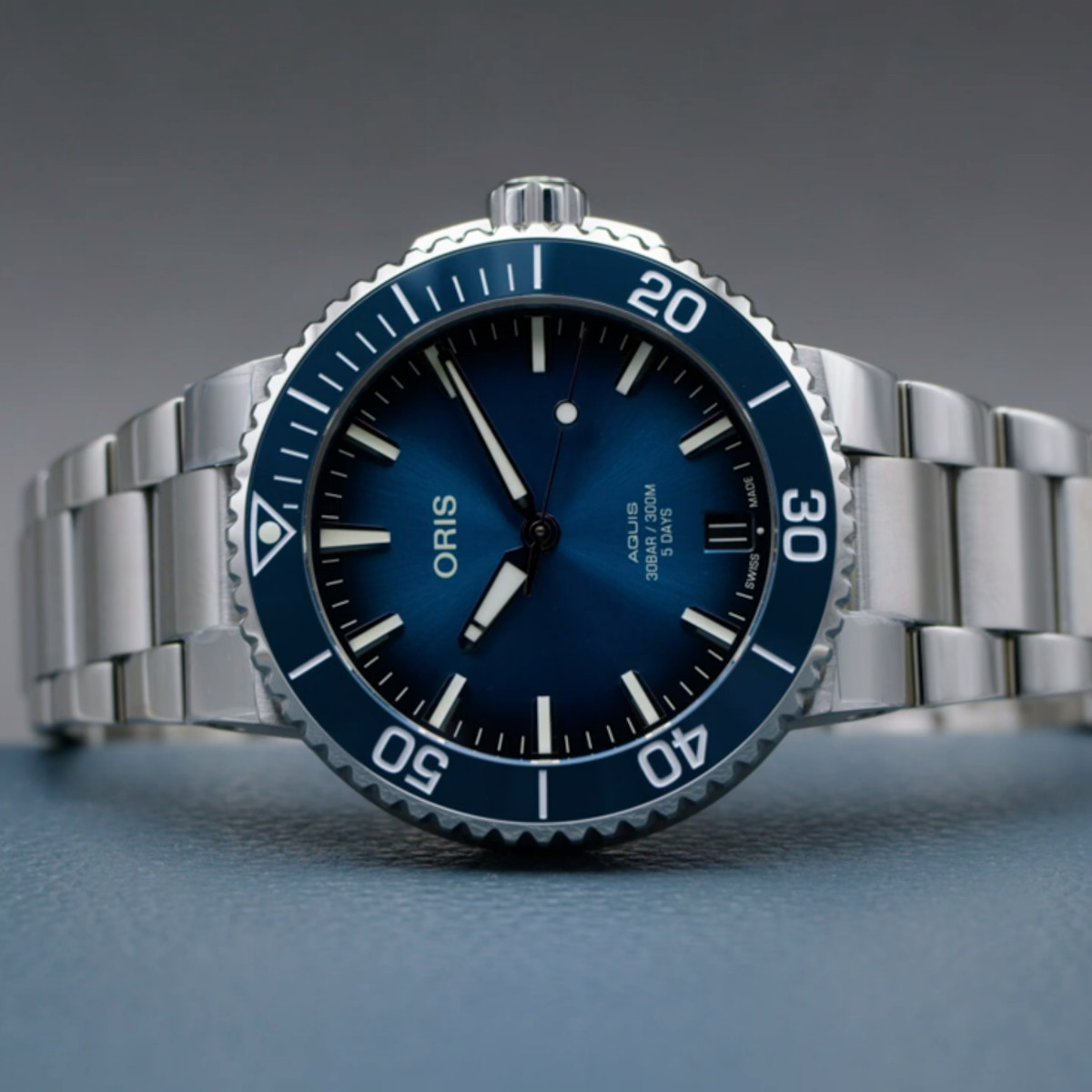 Oris Aquis Date Calibre 400 41,5 Produktbild main 4