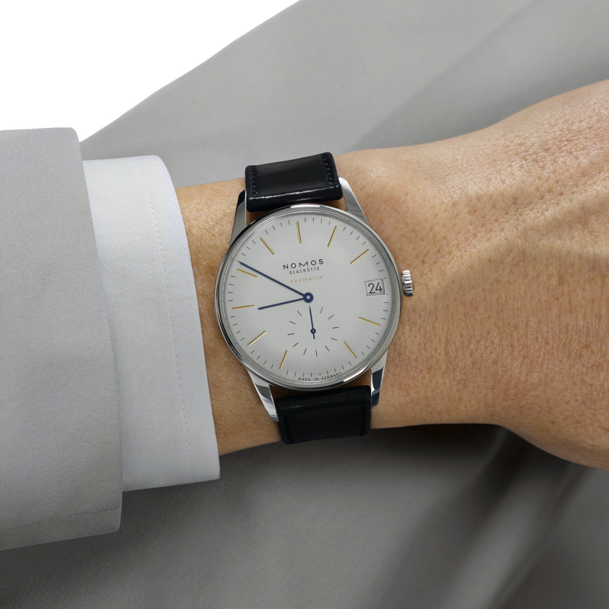 NOMOS Glashütte Orion Neomatik 175 Years Watchmaking Glashütte Produktbild main 4