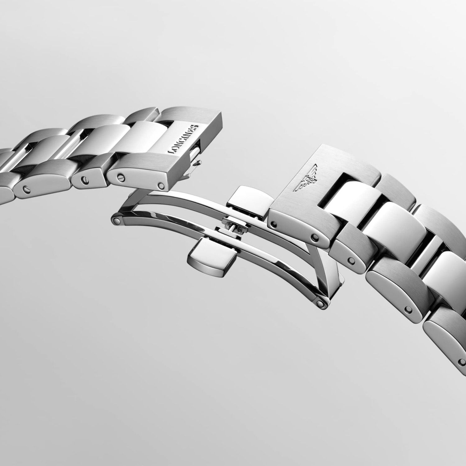 Longines Conquest Produktbild main 9
