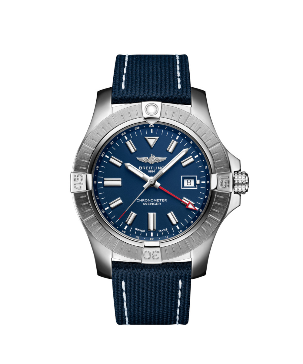 Breitling Avenger Automatic GMT 45 Breitling Avenger Automatic GMT 45