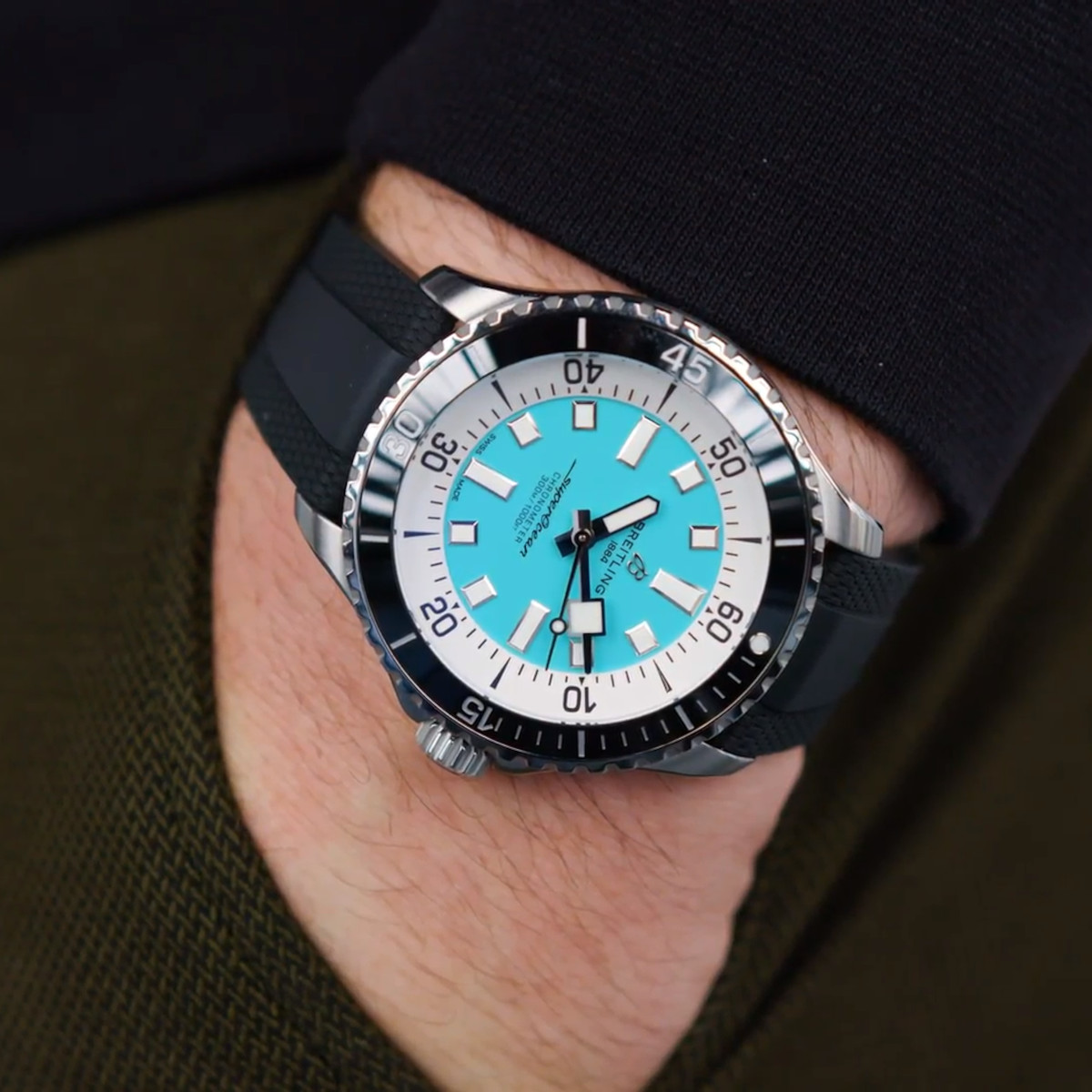 Breitling Superocean Automatic 44 Produktbild main 3