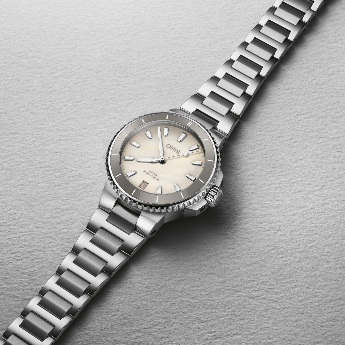 Oris Aquis Date Produktbild main 1