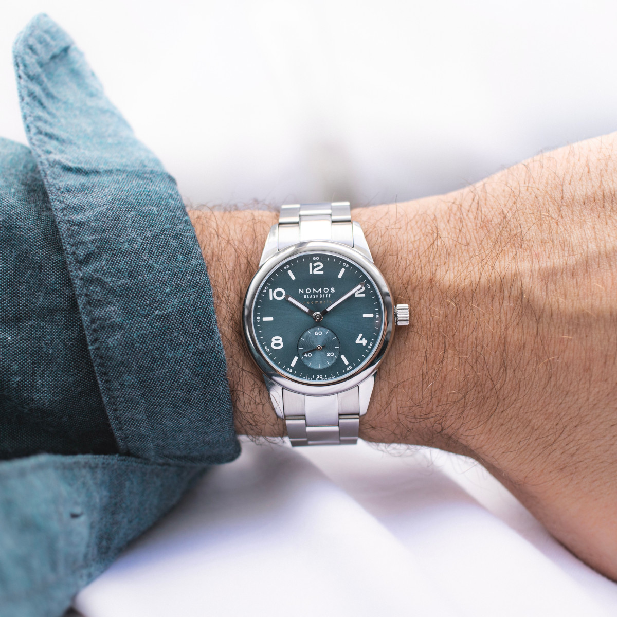 NOMOS Glashütte Club Sport Neomatik Petrol Produktbild main 1