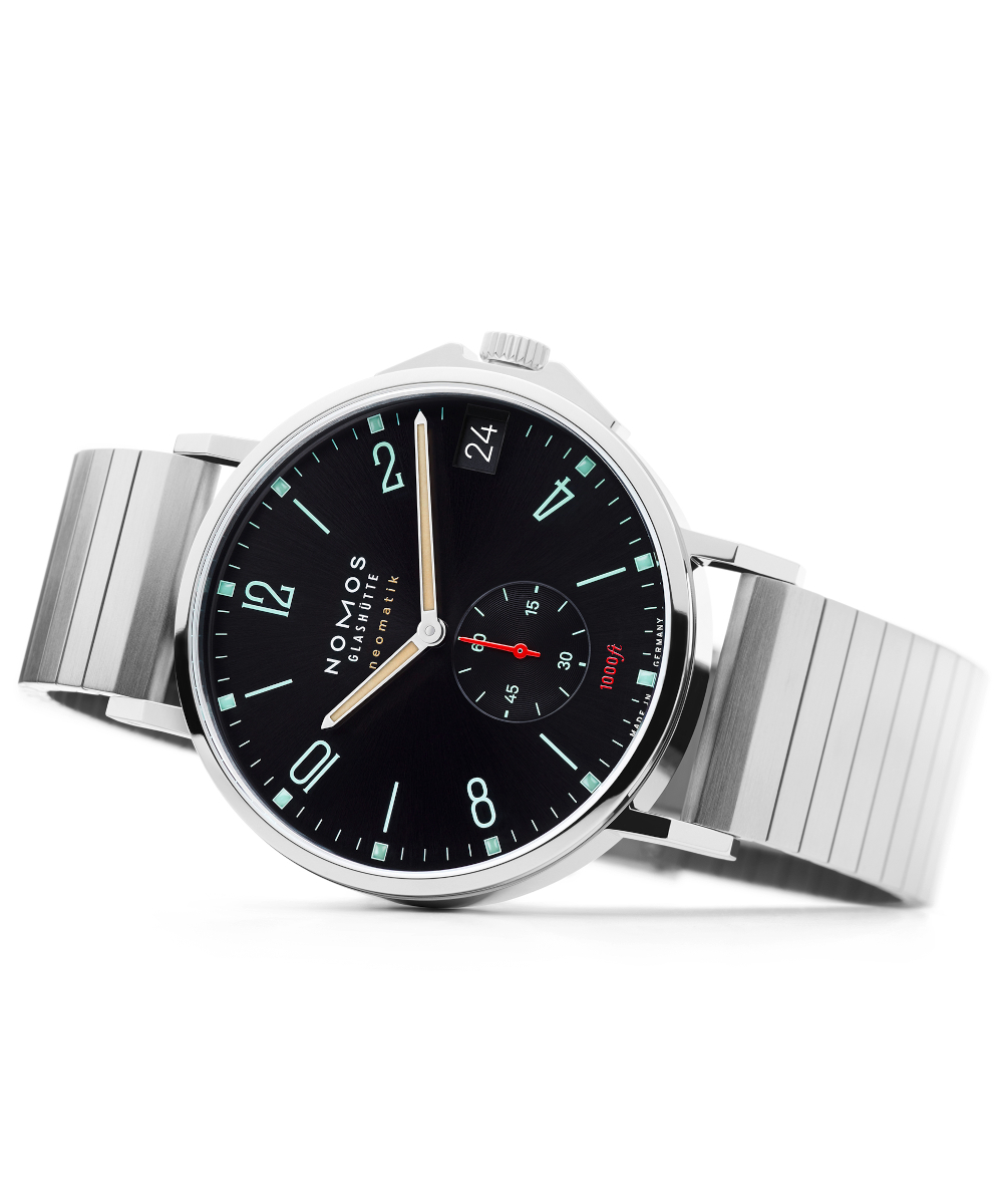 NOMOS Glashütte Tangente Sport Neomatik 42 Datum Produktbild main 3