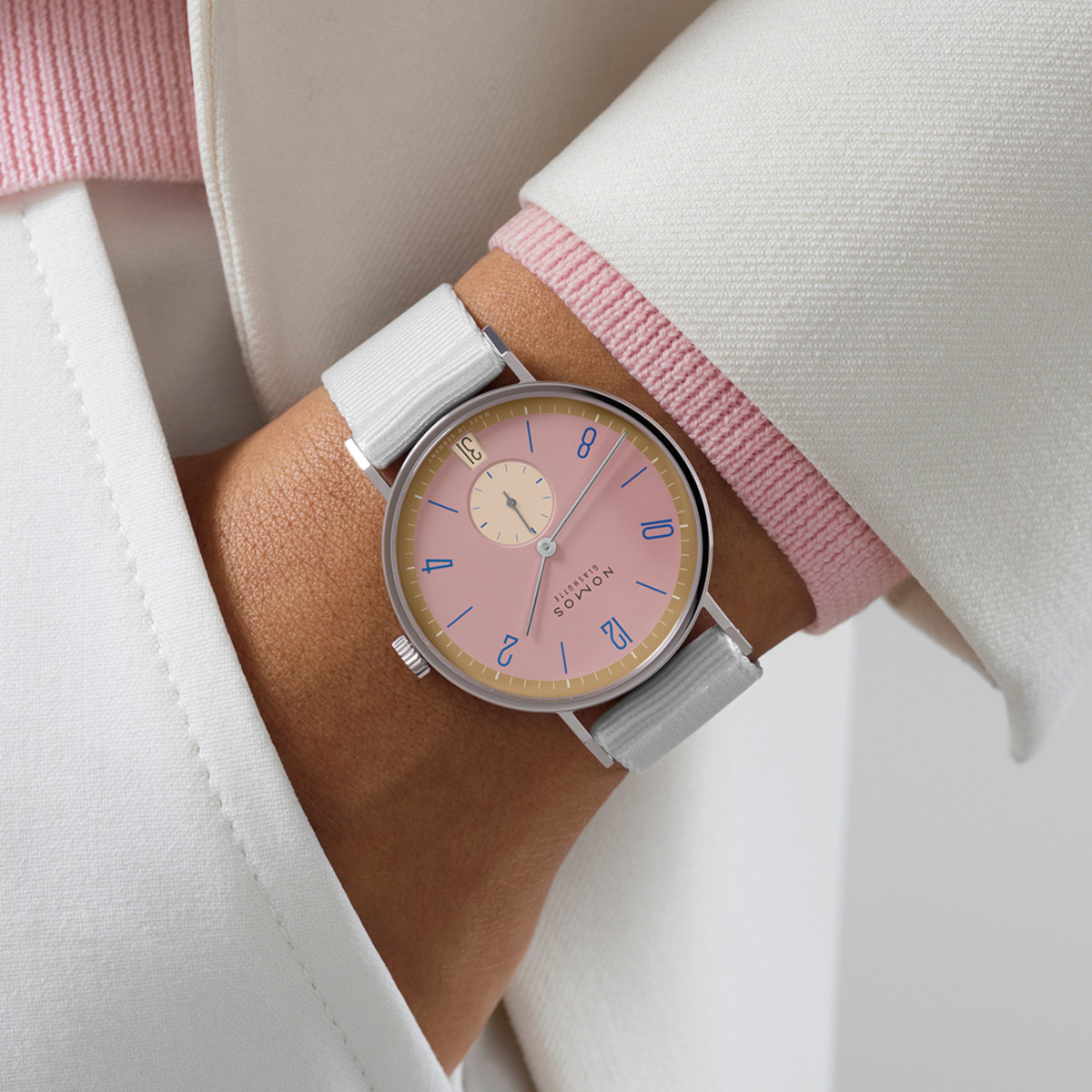 NOMOS Glashütte Tangente 38 Datum Pompadour Produktbild main 2