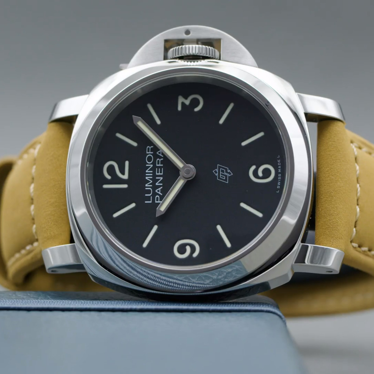 Panerai Luminor Base Logo Produktbild main 3