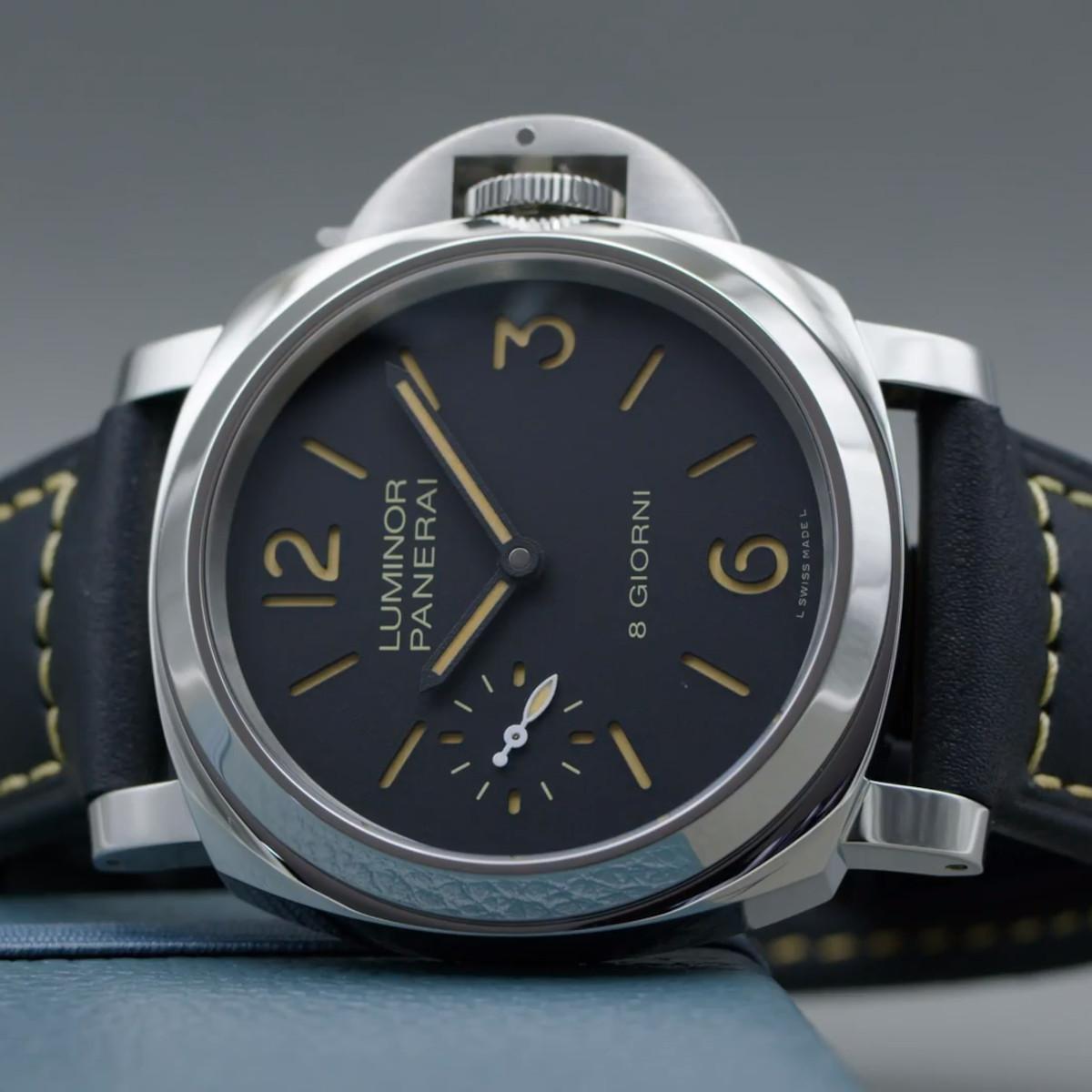 Panerai Luminor Base Produktbild main 5
