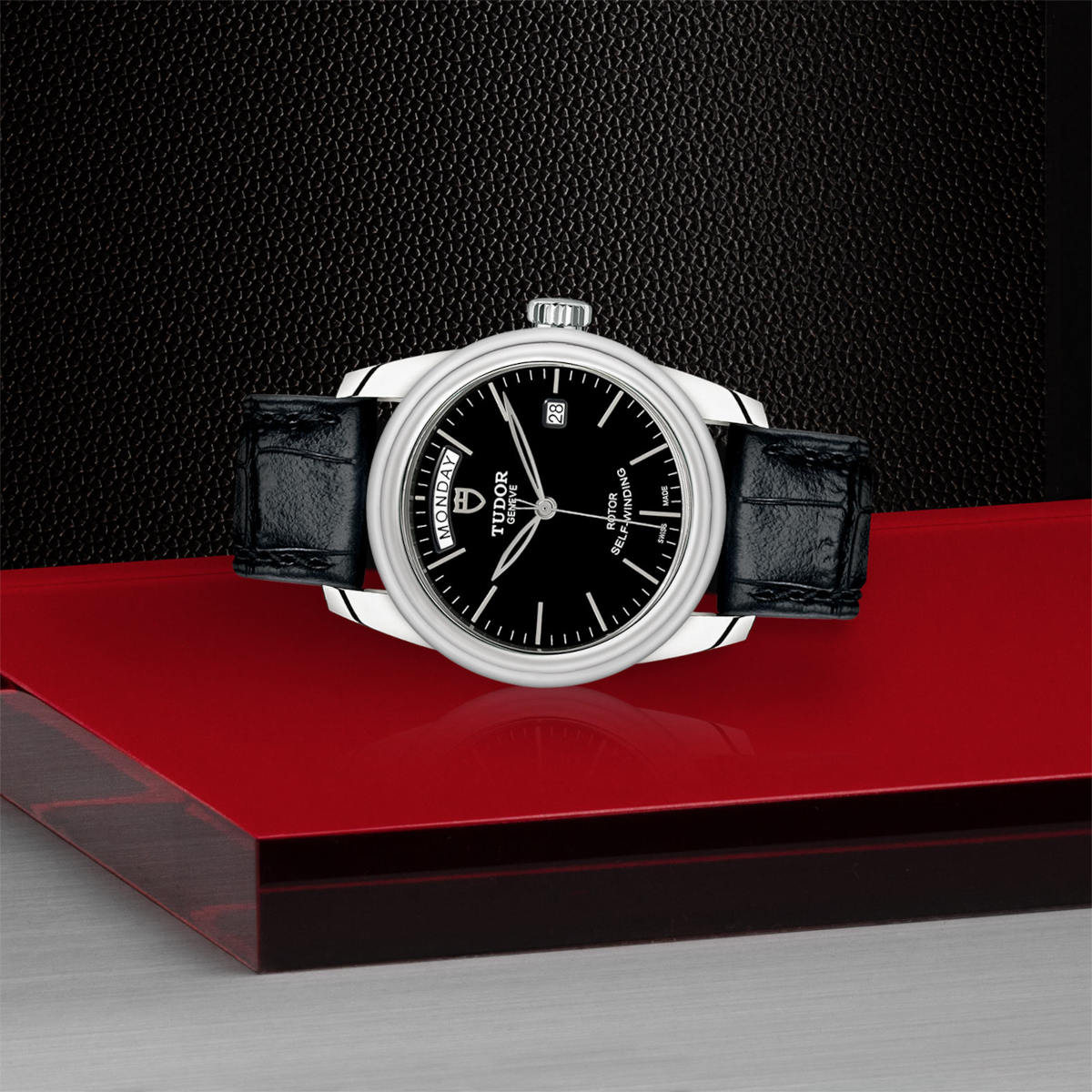 TUDOR Glamour Date Day 39 Produktbild main 3