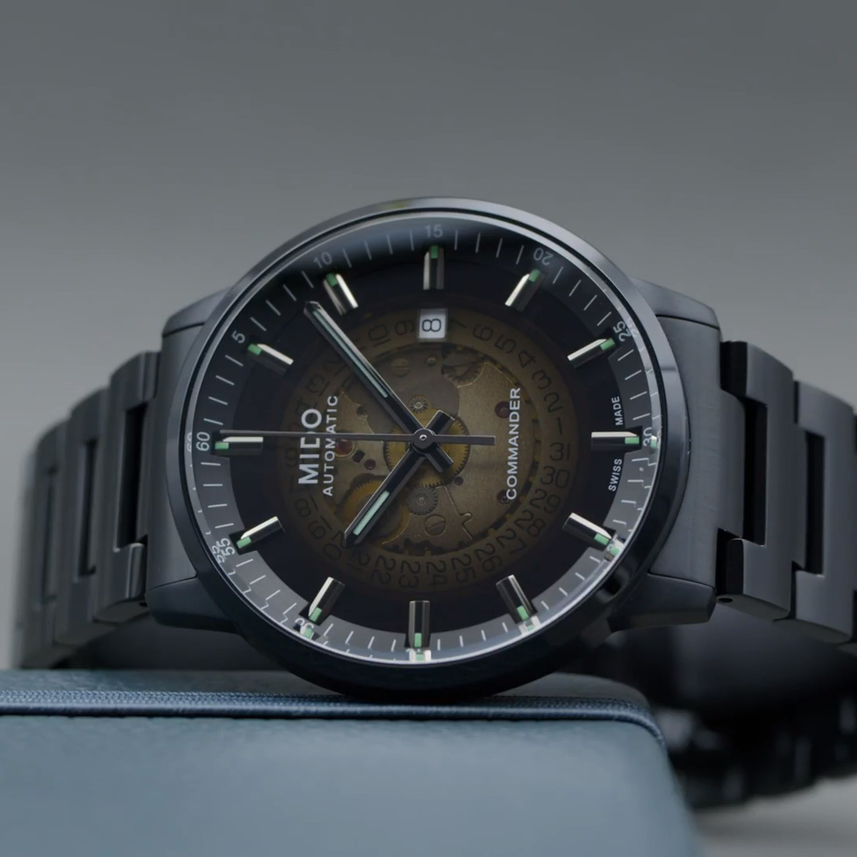 Mido Commander Gradient Produktbild main 1