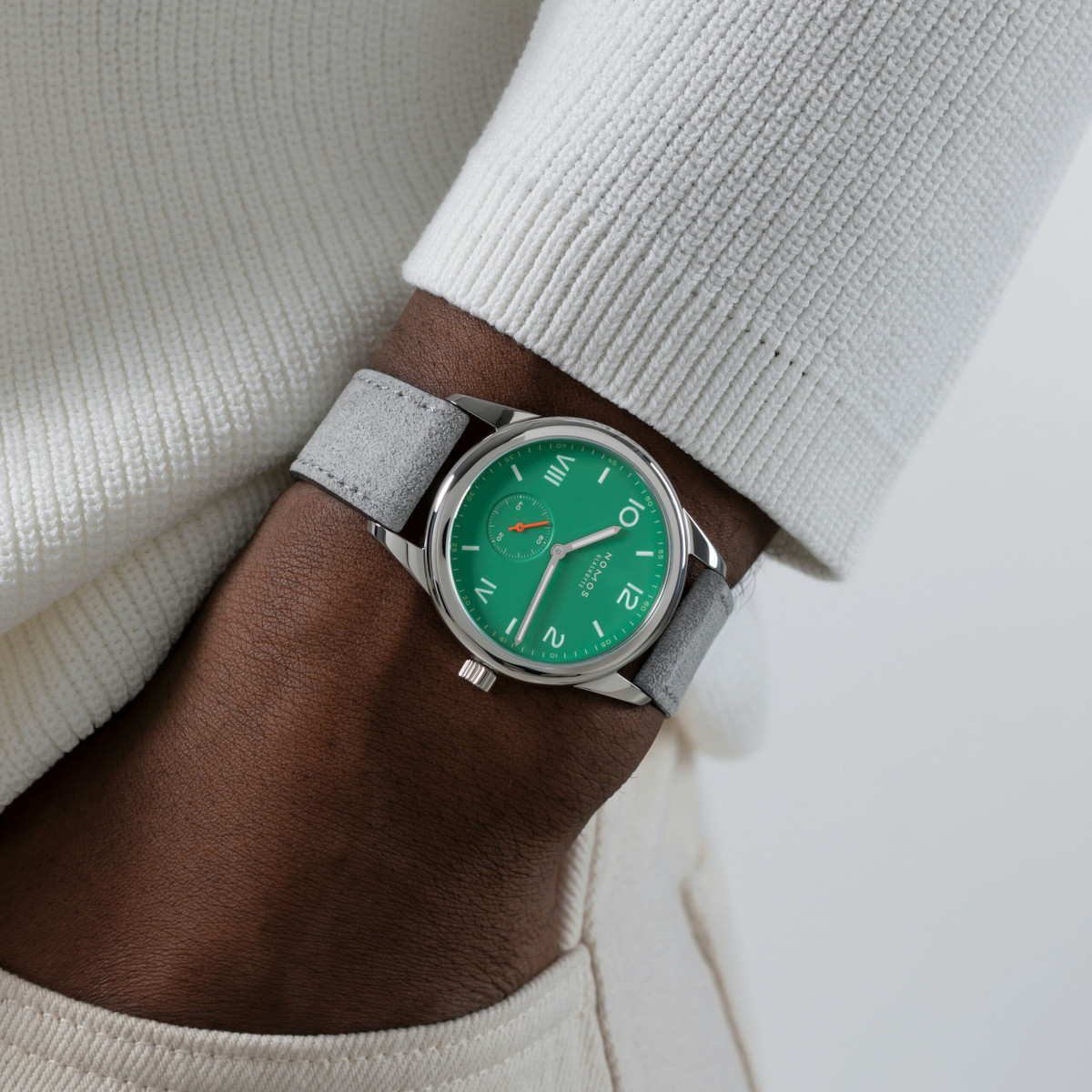NOMOS Glashütte Club Campus 38 Electric Green Produktbild main 1