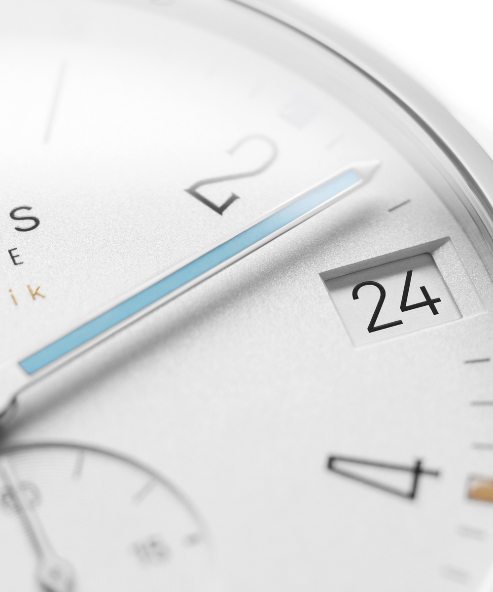 NOMOS Glashütte Tangente Sport Neomatik 42 Datum Produktbild main 1