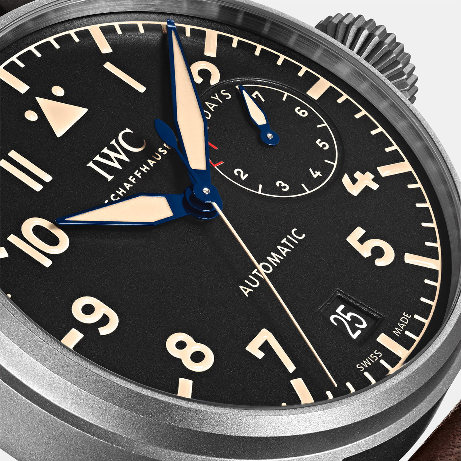 IWC Schaffhausen Big Pilot's Watch Heritage Produktbild main 3
