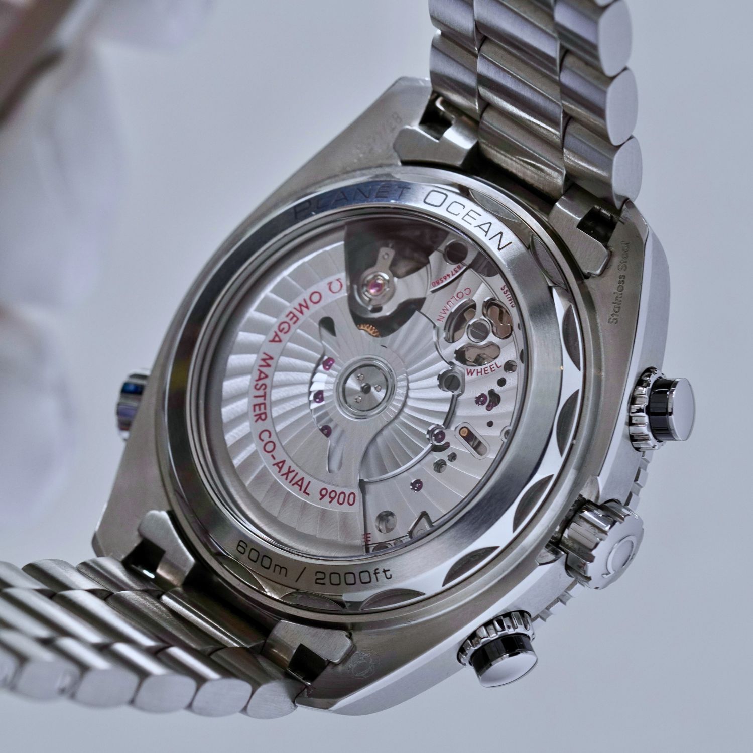 OMEGA Seamaster Planet Ocean 600M CPO2 Produktbild main 3